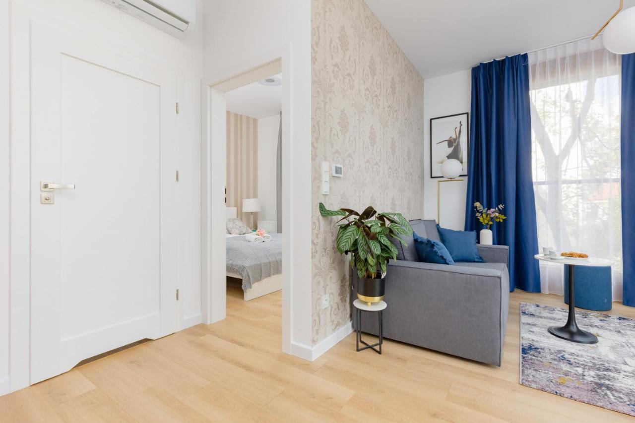 Warszawa Srodmiescie Bonifraterska Apartments By Noclegi Renters Extérieur photo