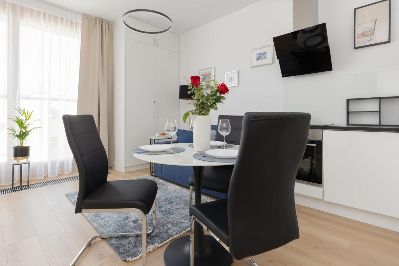 Warszawa Srodmiescie Bonifraterska Apartments By Noclegi Renters Extérieur photo